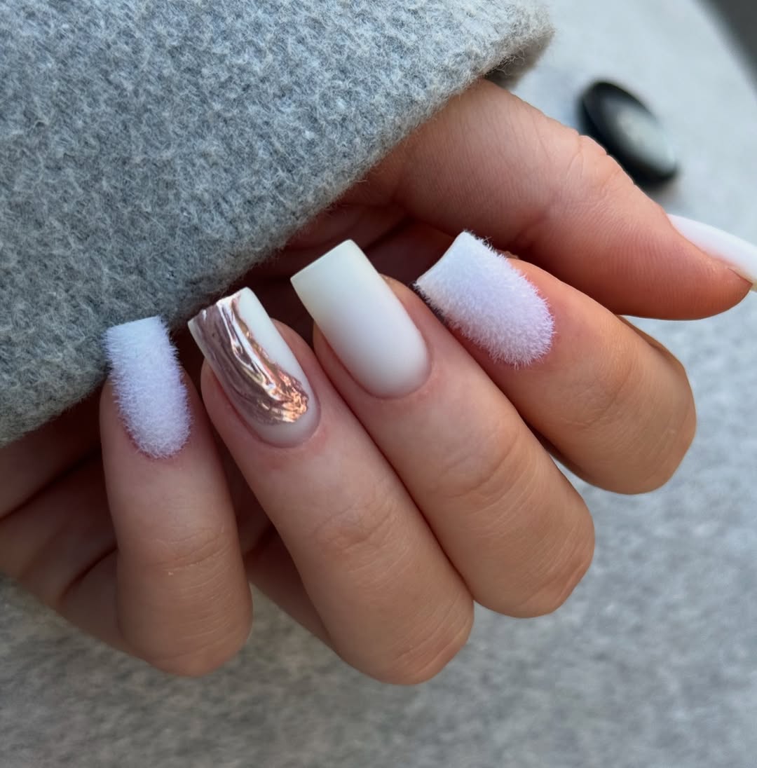 Skobbi Nails Manicure and Pedicure nail work in Brooklyn, New York