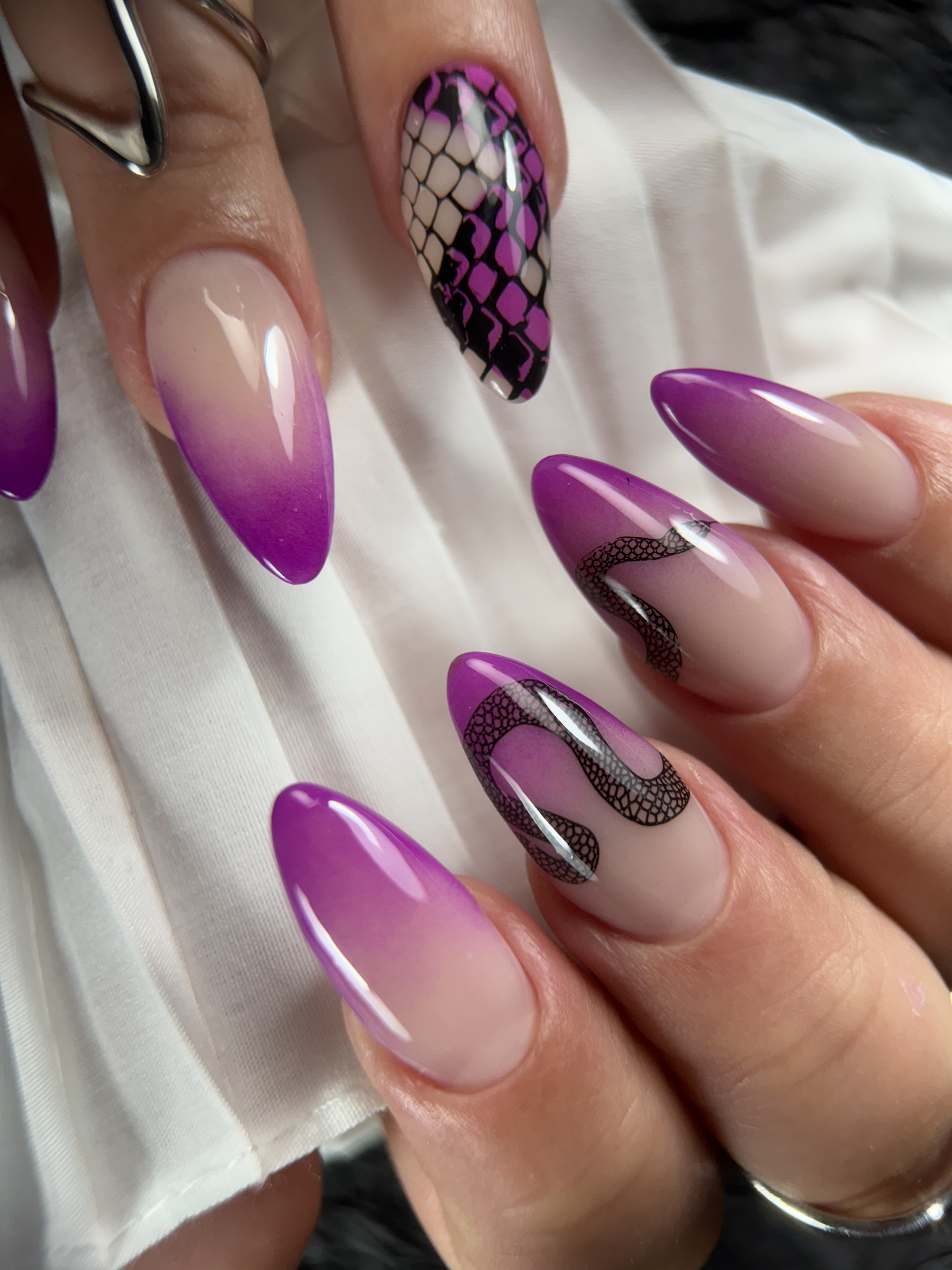 Skobbi Nails Manicure and Pedicure nail photo 7